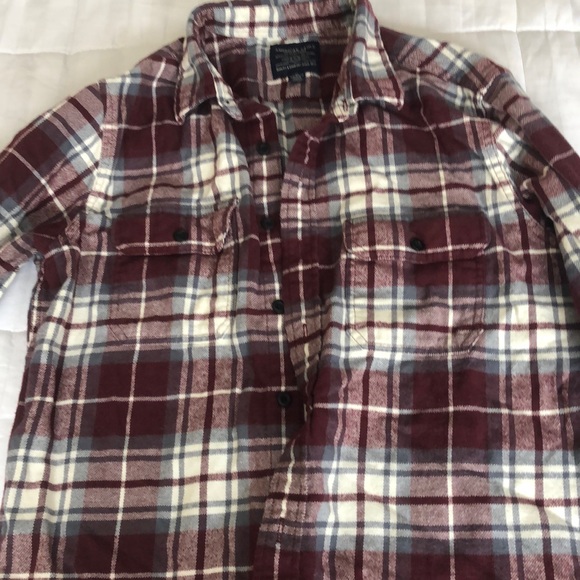 Men’s Flannel Size Medium - Picture 2 of 3